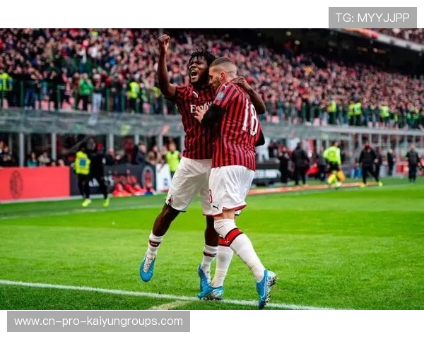 AC米兰左路传中找到禁区完美落点